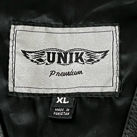 Unik Men's Vintage XL Lined Black Leather Chopper Vest EUC - Picture 2 of 8